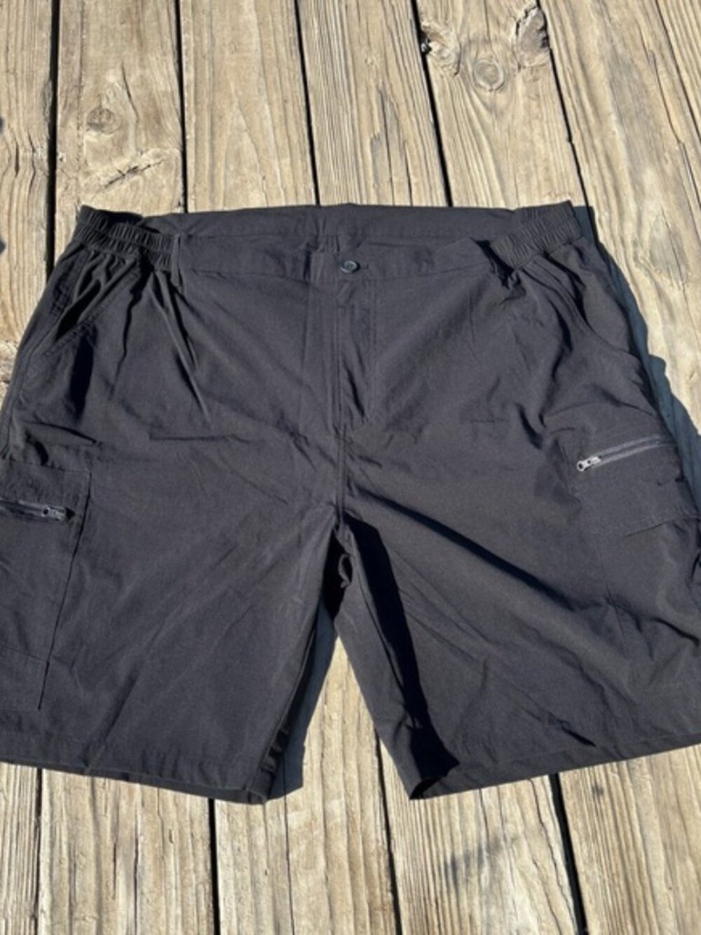 Cargo Black Men's Cargo Shorts with Zip Pockets